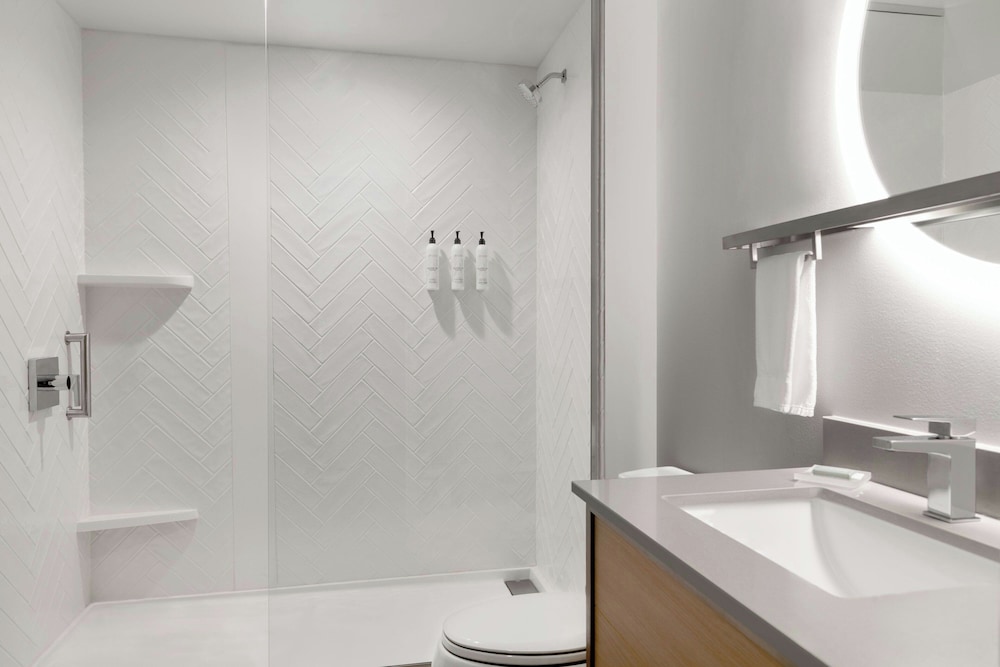 Towneplace Suites By Marriott Detroit Taylor 28/30