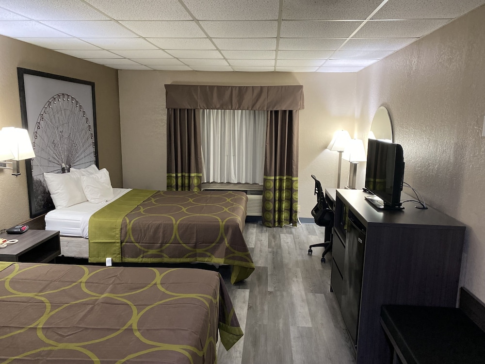 Super 8 By Wyndham Gainesville Tx 27/52