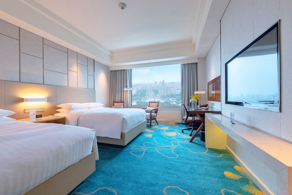غرفة إليت بسريرين مزدوجين بإطلالة على المدينة، Renaissance Suzhou Hotel 2/4