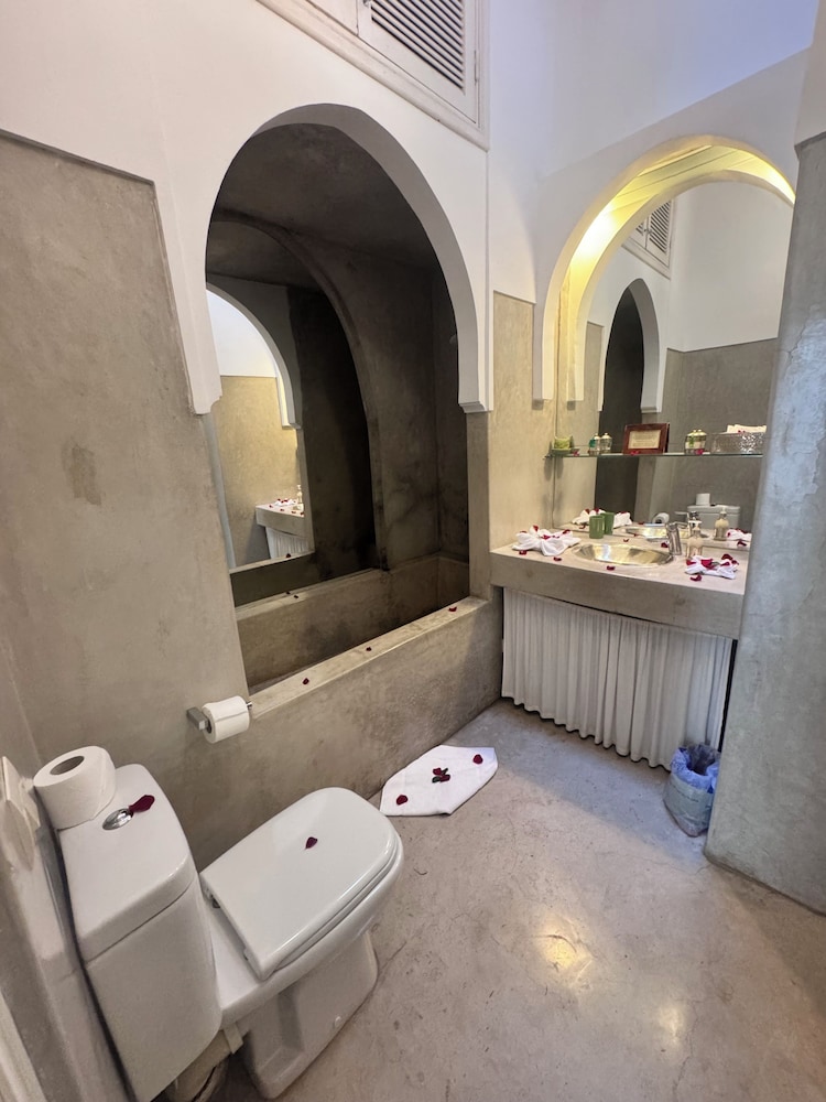 Riad Sapphire And Spa 49/50