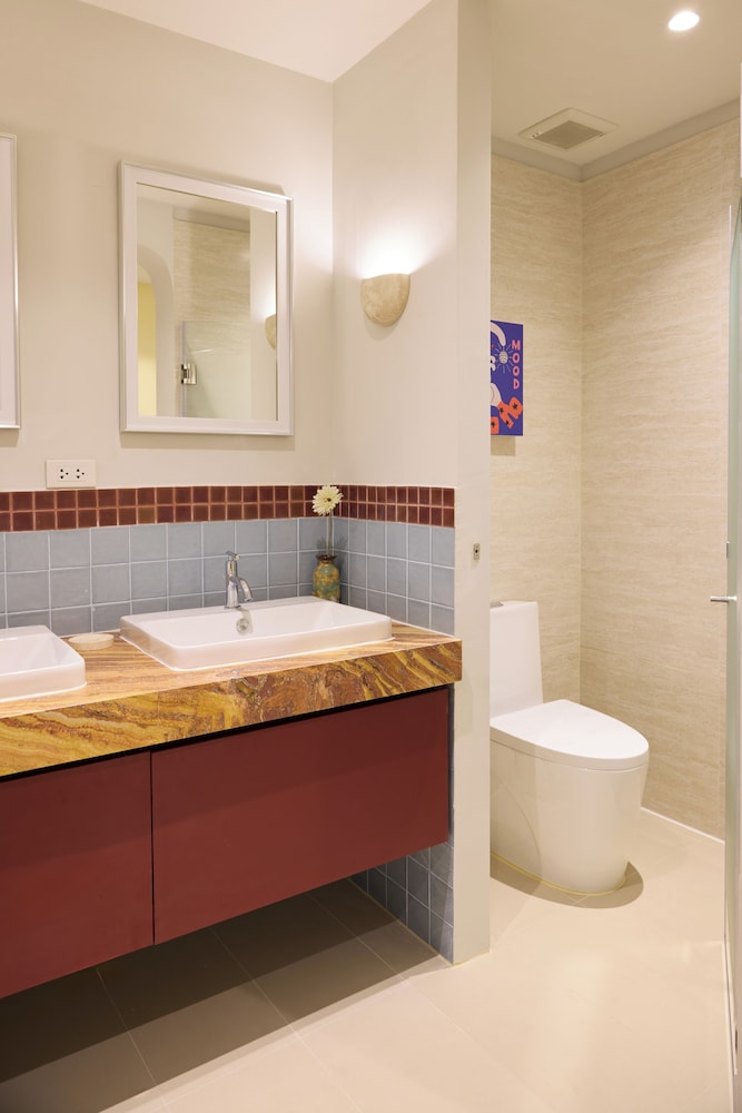 Theme Boutique Hotel Bangkok 50/50
