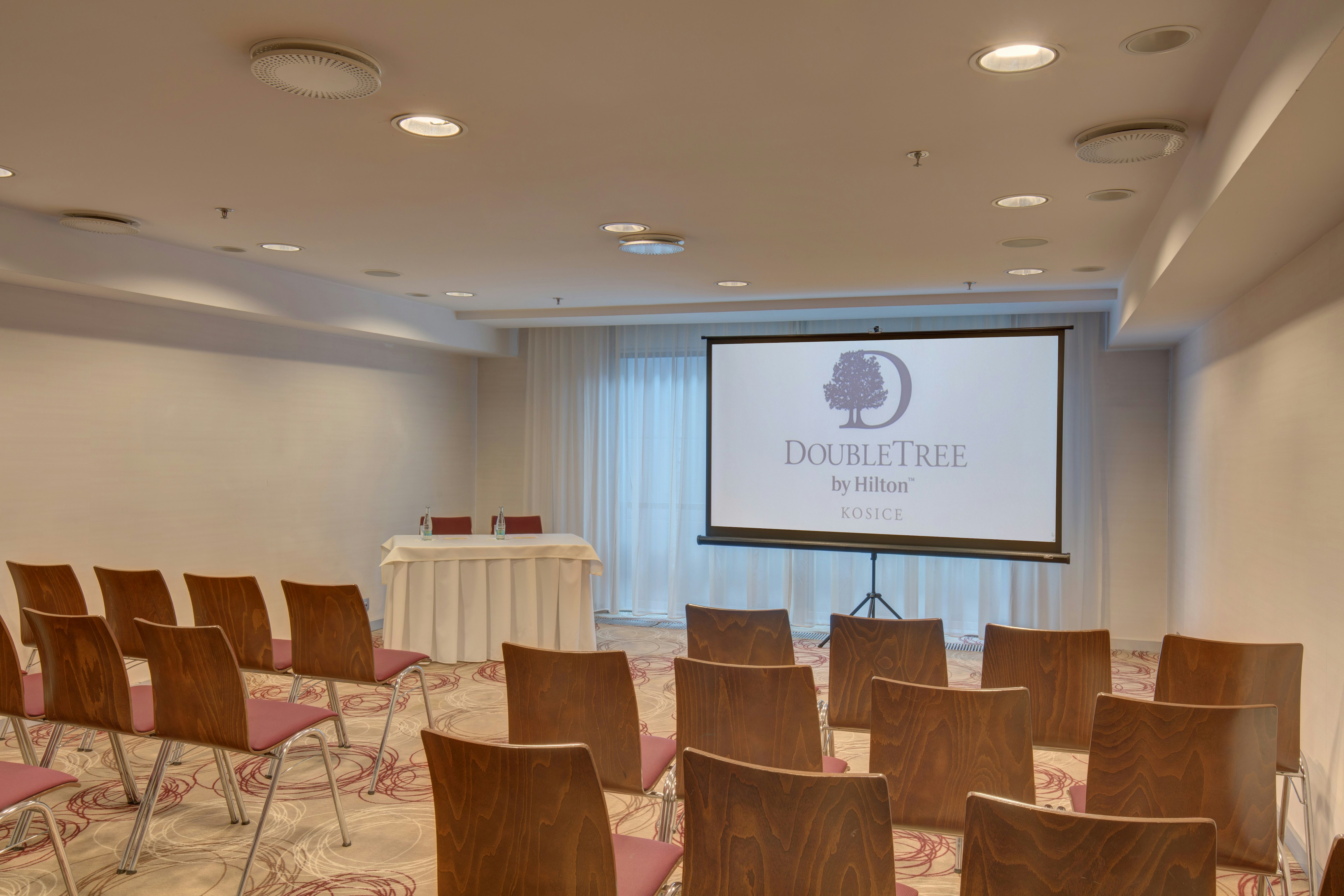 Doubletree By Hilton Kosice 67/76