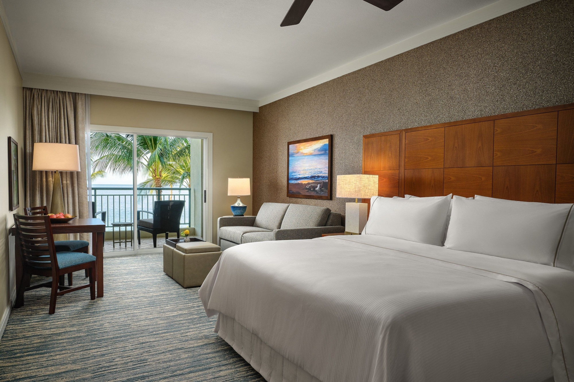 STUDIO, KING BED, OCEAN FRONT, SOFA, BALCONY