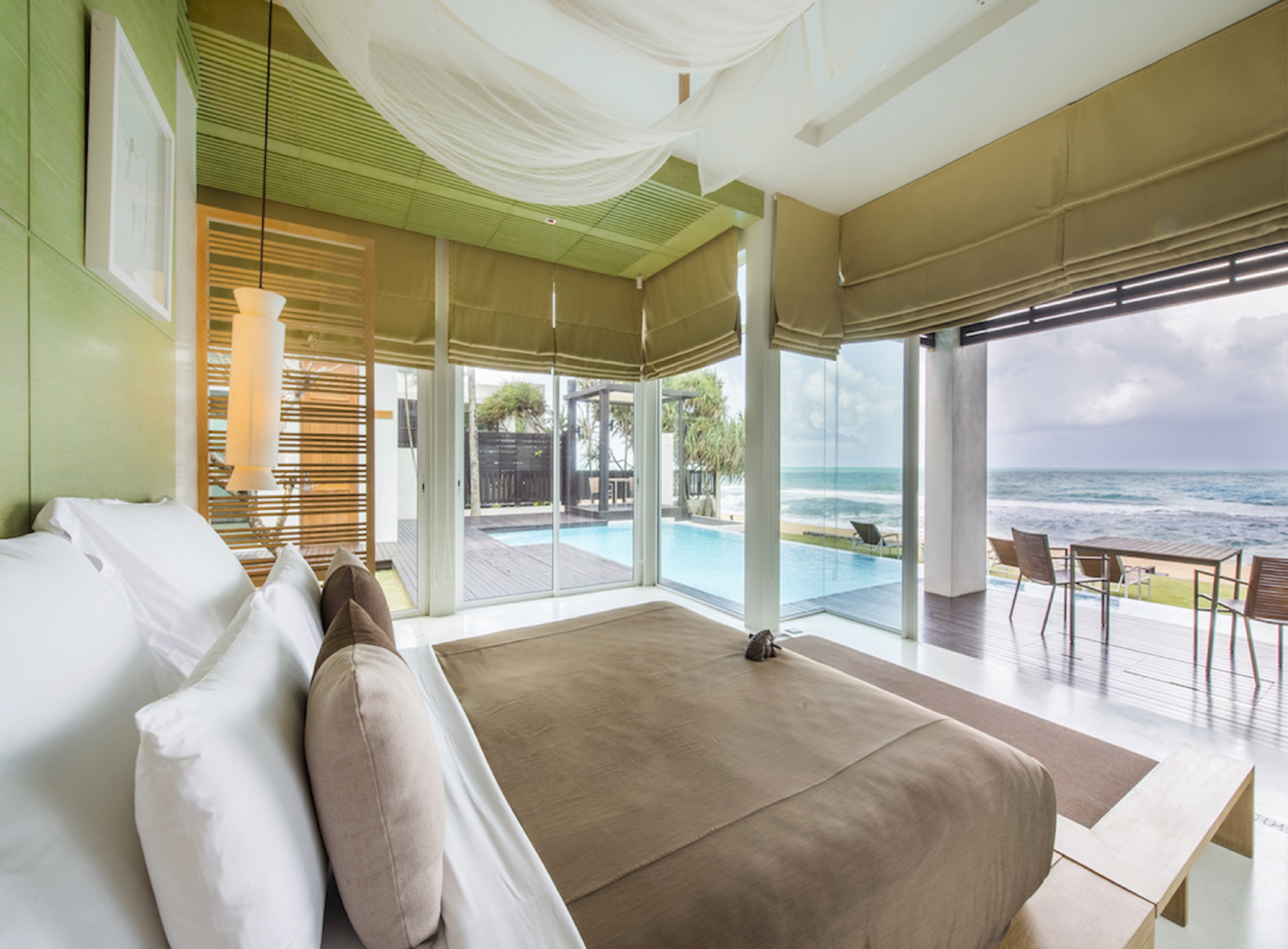 3 Bedrooms, Villa, Beach Front