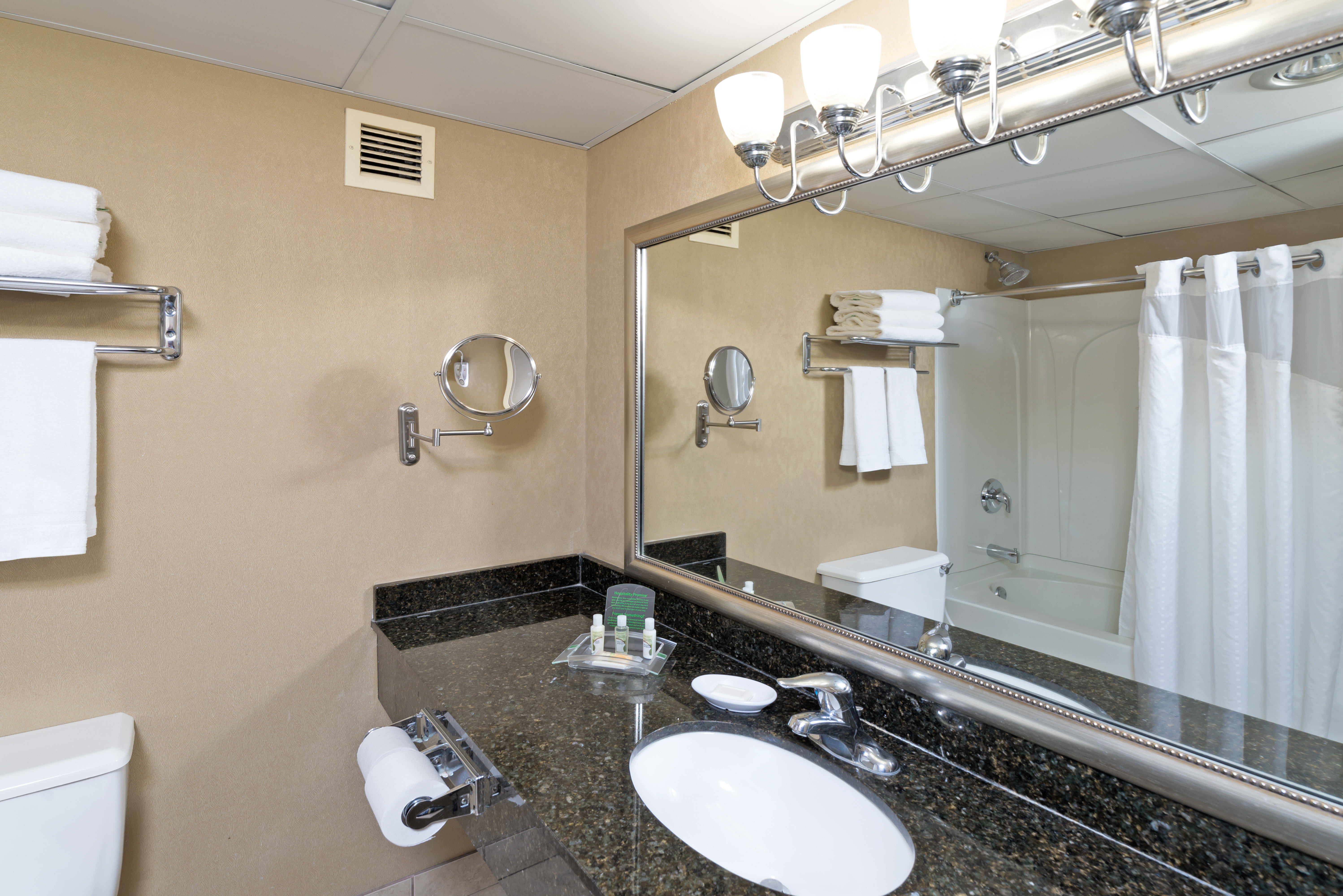 Garner Hotel Totowa by IHG 71/74