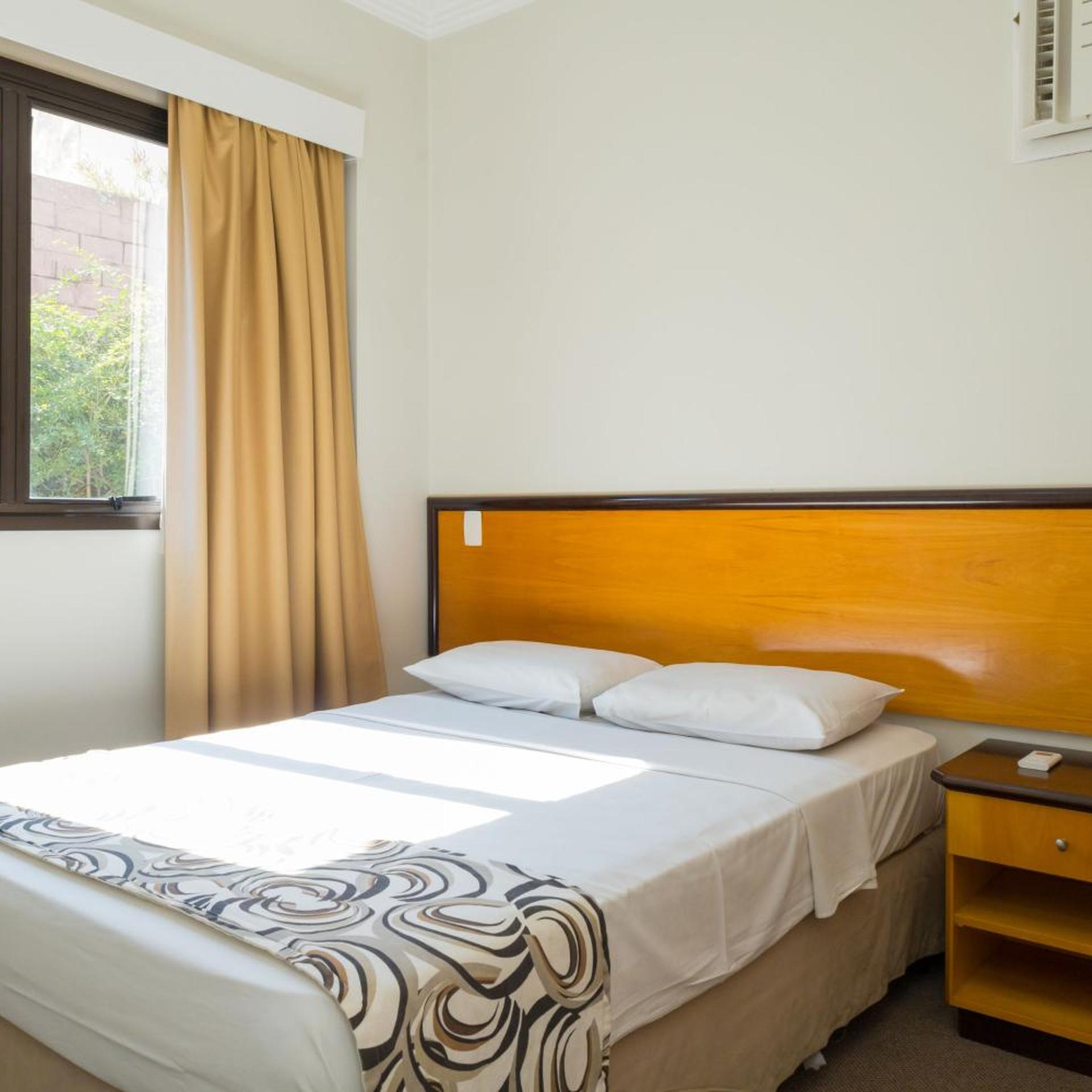 Golden Suite Hotel 8/30