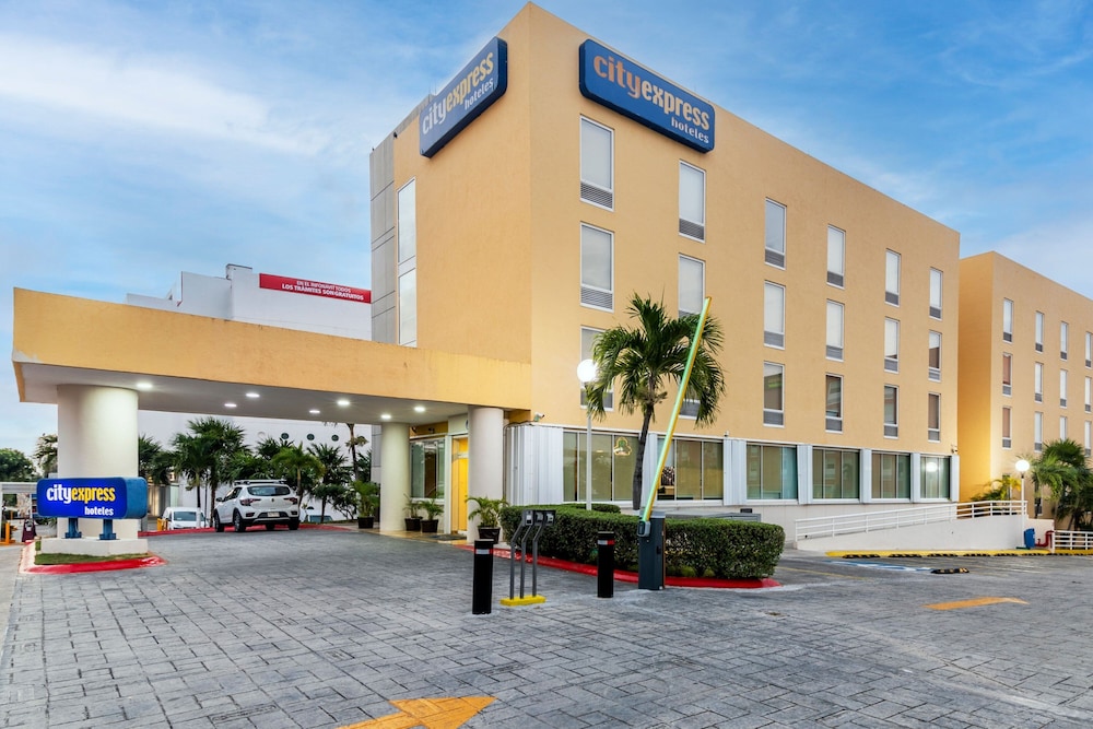 City Express by Marriott Cancun 59/68
