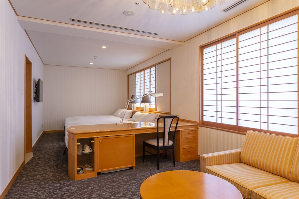 Rihga Hotel Zest Takamatsu 52/63