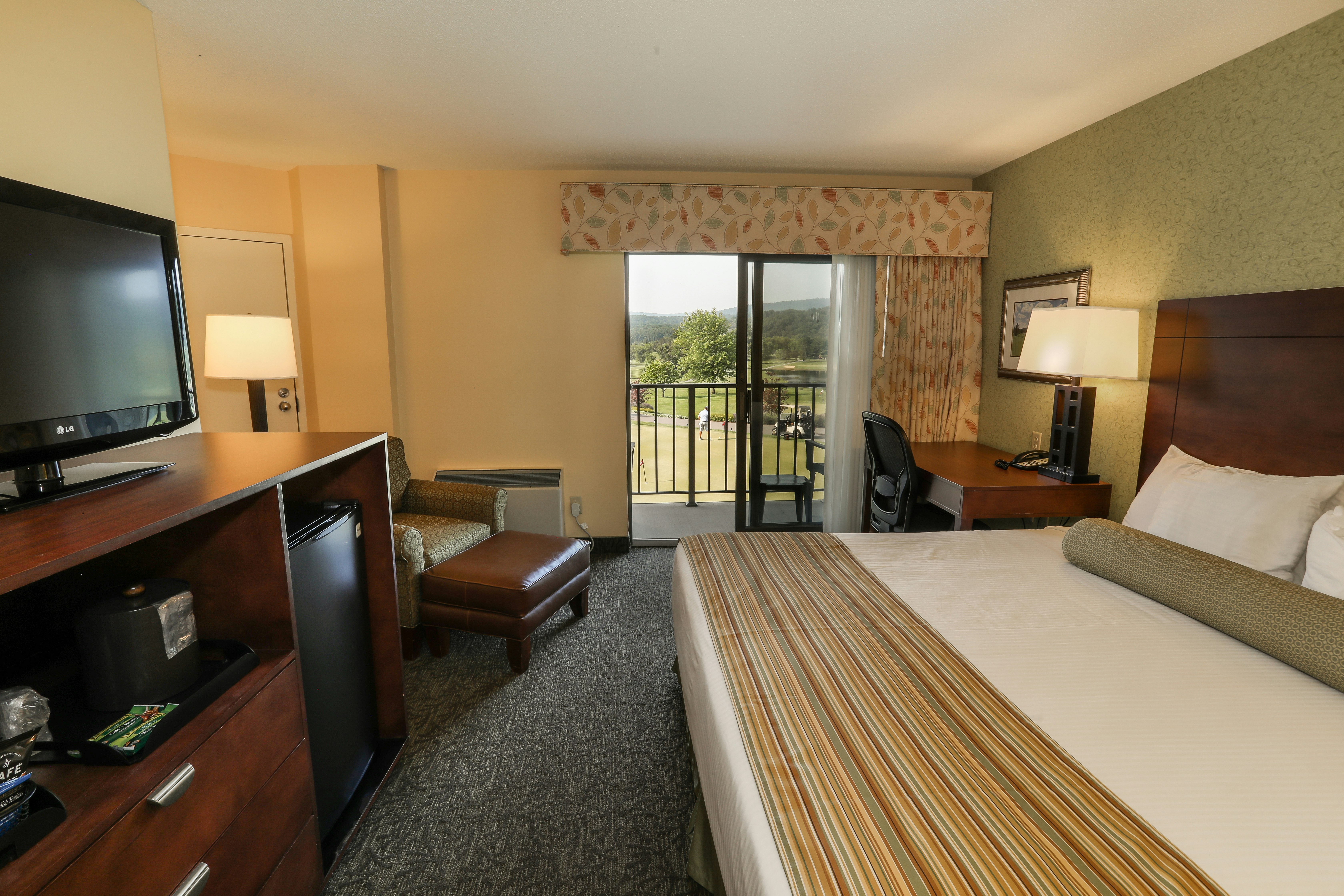 King Bed, Golf Course View