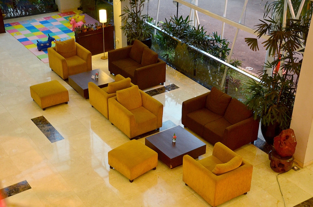 Grand Cakra Hotel 31/52