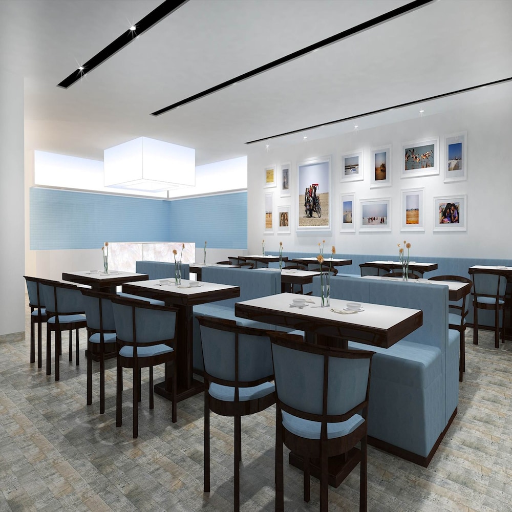Ambar Sarovar Portico 41/48