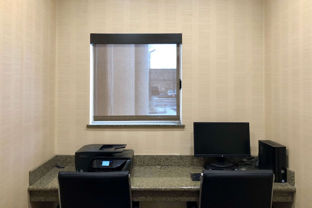 Comfort Inn Ogden near Event Center 18/49
