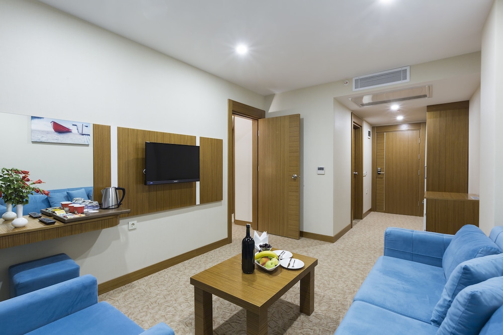 Marpessa Blue Beach Hotel 30/50