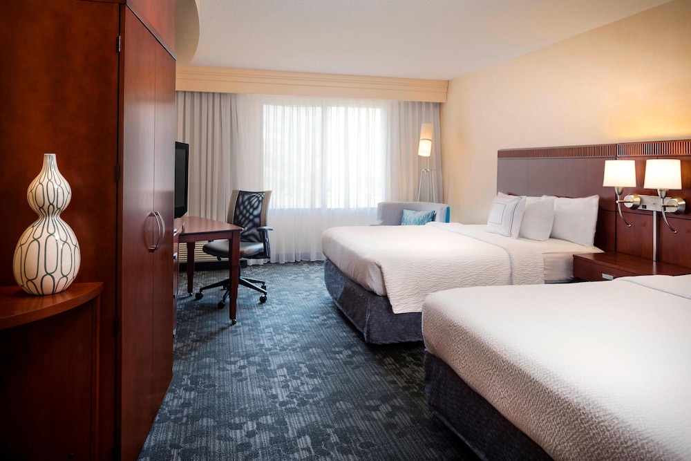 Courtyard by Marriott Kansas City Shawnee 21/71