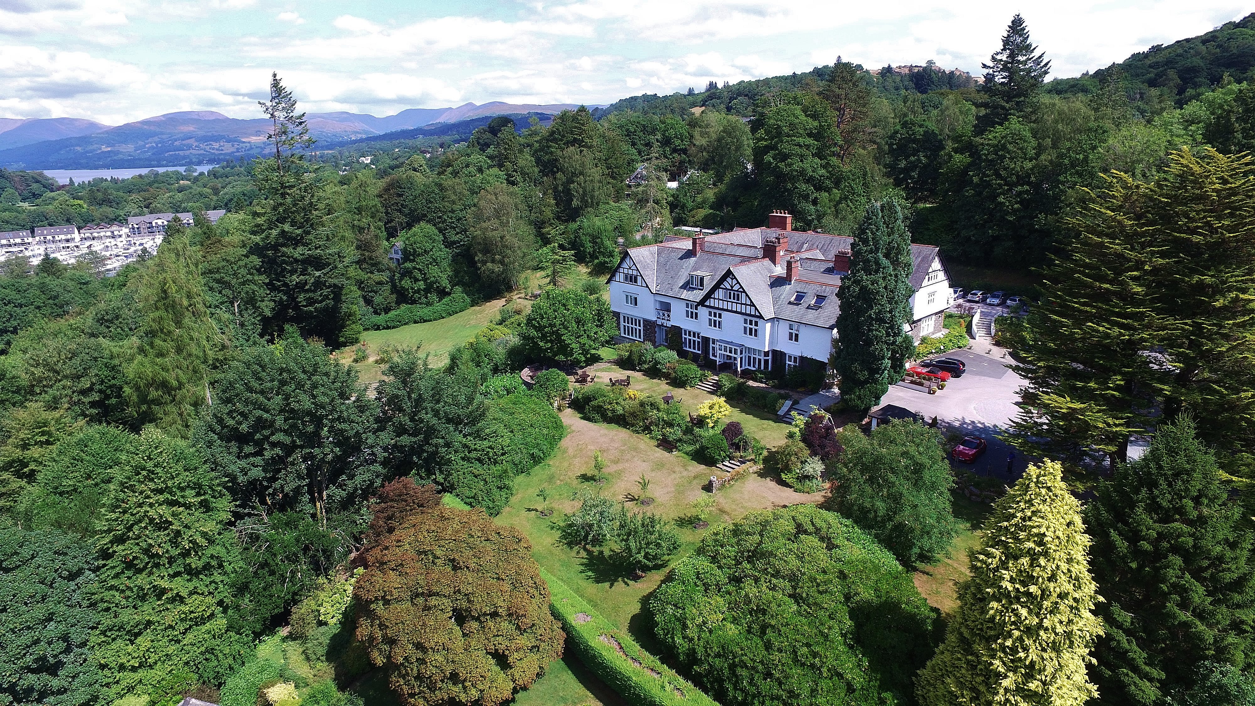 Lindeth Howe Hotel 58/61