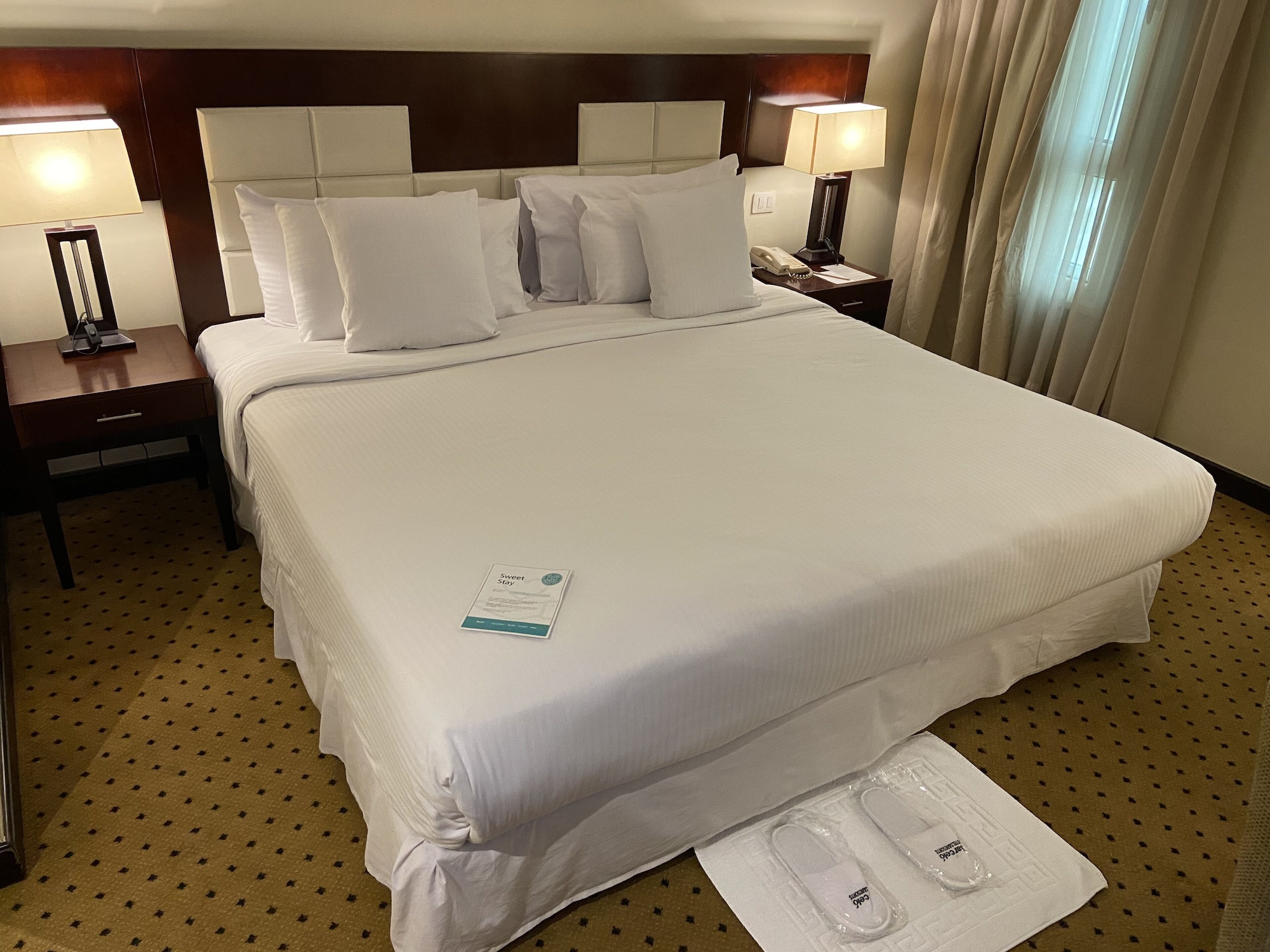 SUPERIOR ROOM