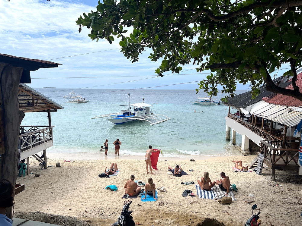 Neptune Diving Resort Moalboal 45/50