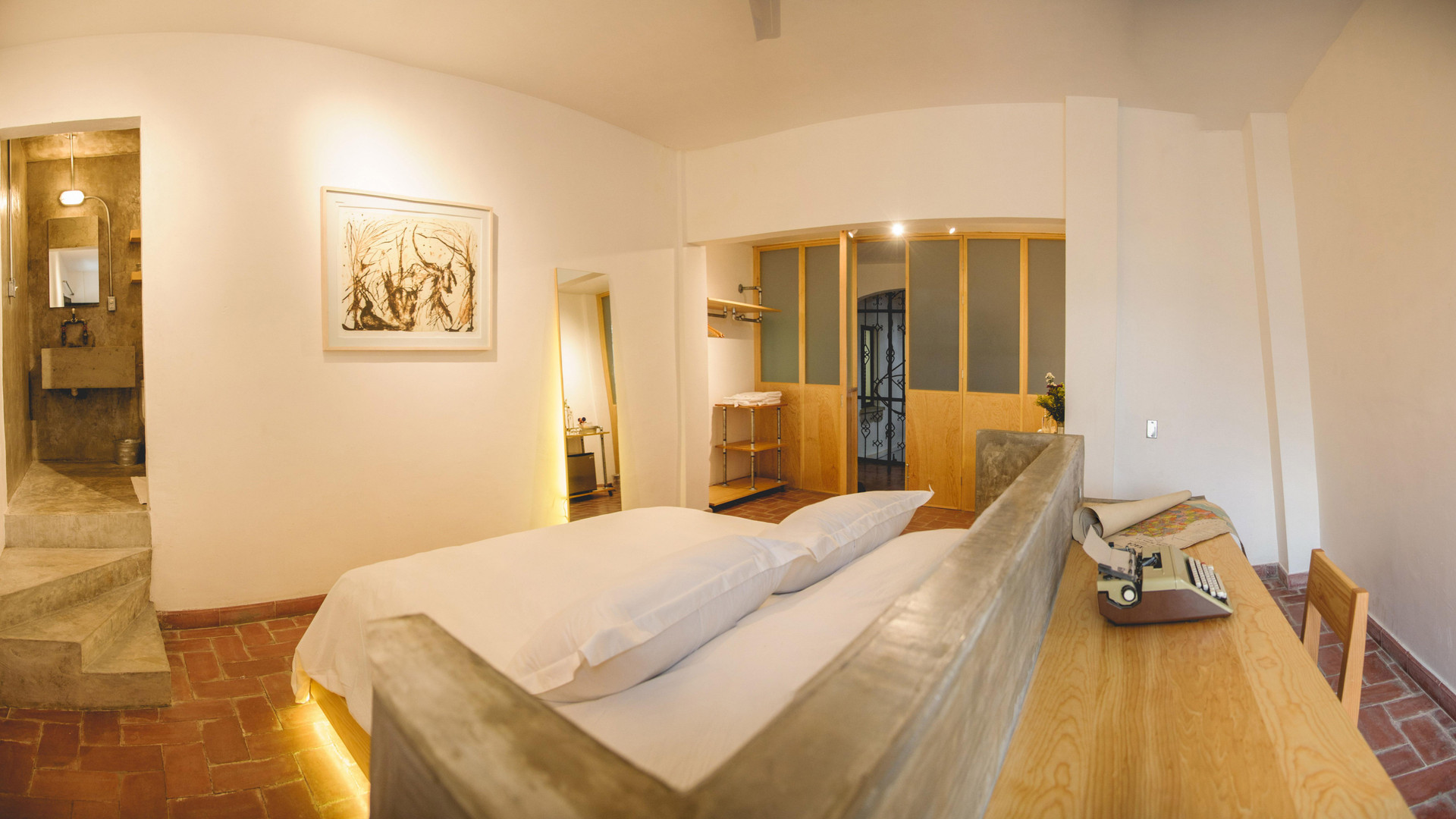 Master, Suite, Street View