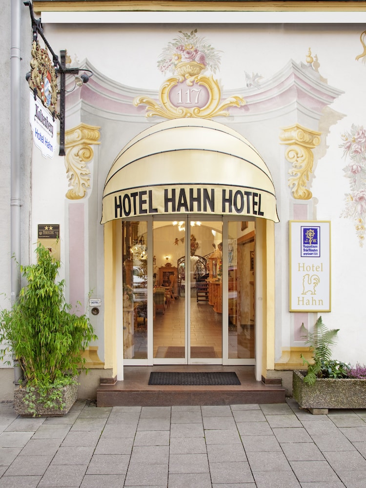 Hahn Hotel 9/35
