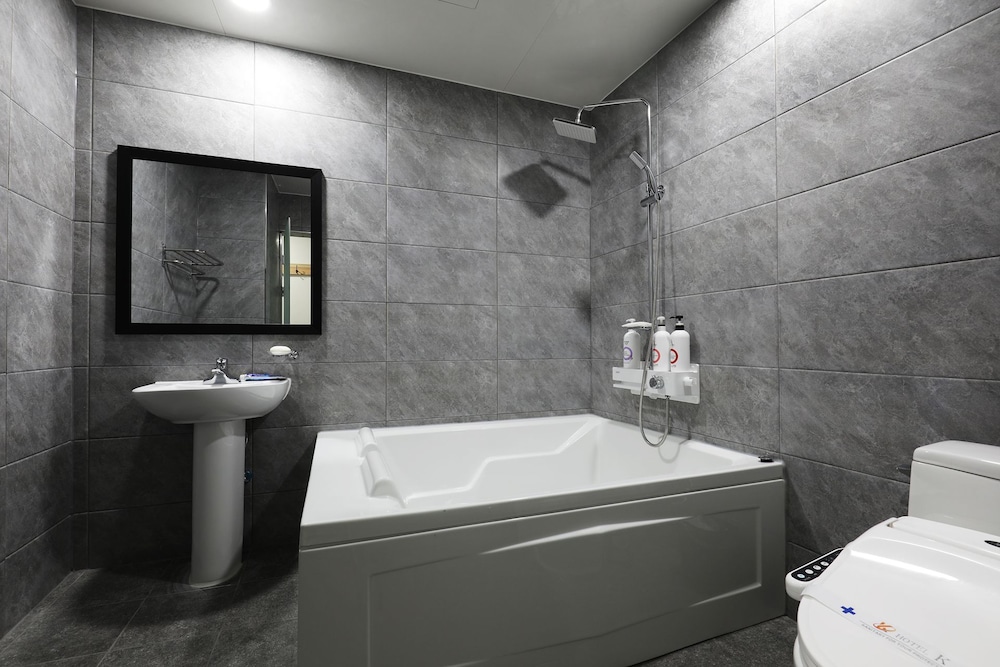 Hotel K 24/29