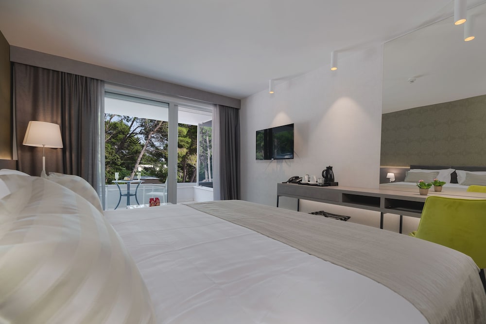 Hotel Mirjam 11/50