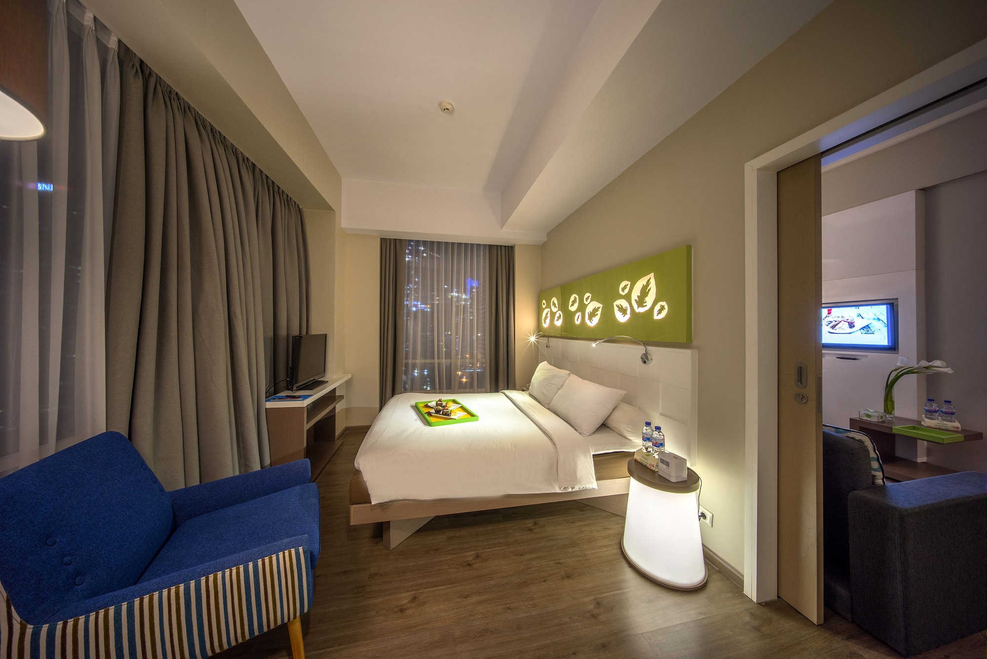 Junior Suite, Queen Bed