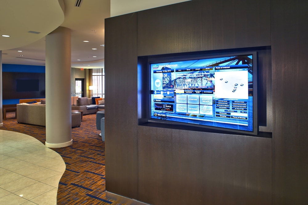 Courtyard by Marriott Hamilton 6/32