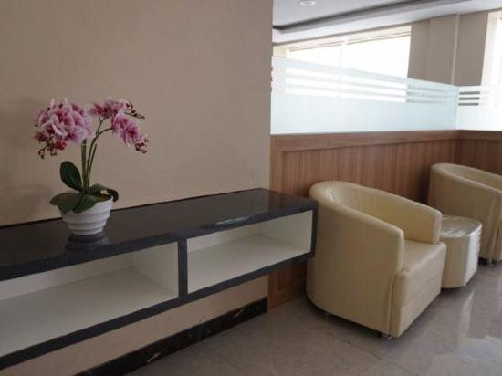 Go Hotel Maumere 25/41