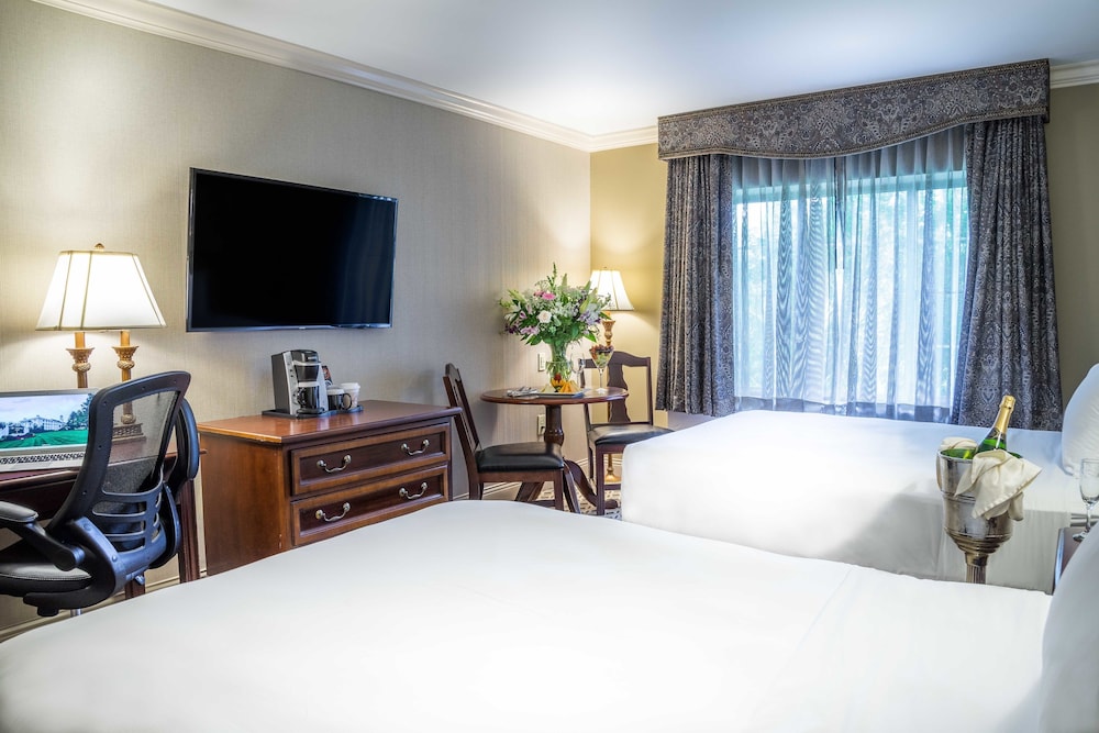 Madison Hotel 31/53