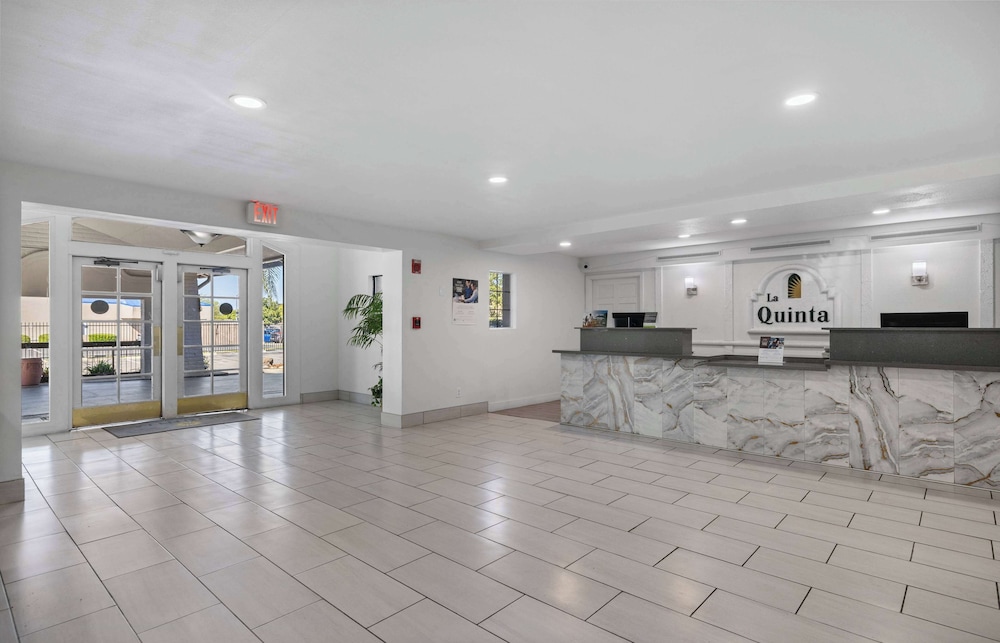 La Quinta Inn Stockton 13/53