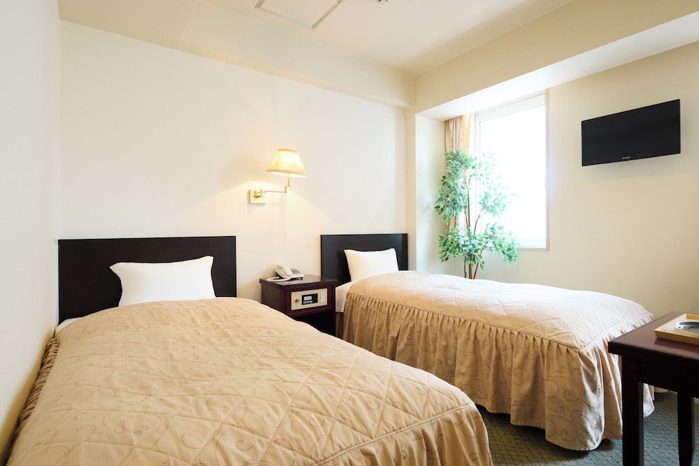 ROOM, TWIN BEDS, SMOKING