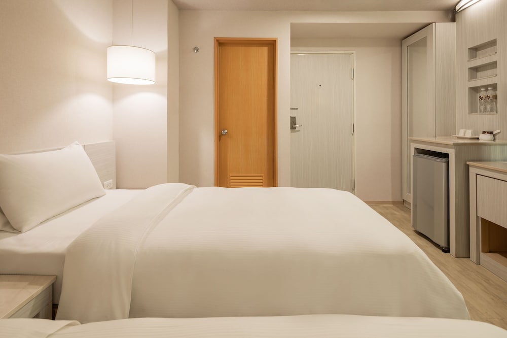 غرفة بزنس بسريرين منفصلين، Kindness Hotel Houyi Jiuru 3/6