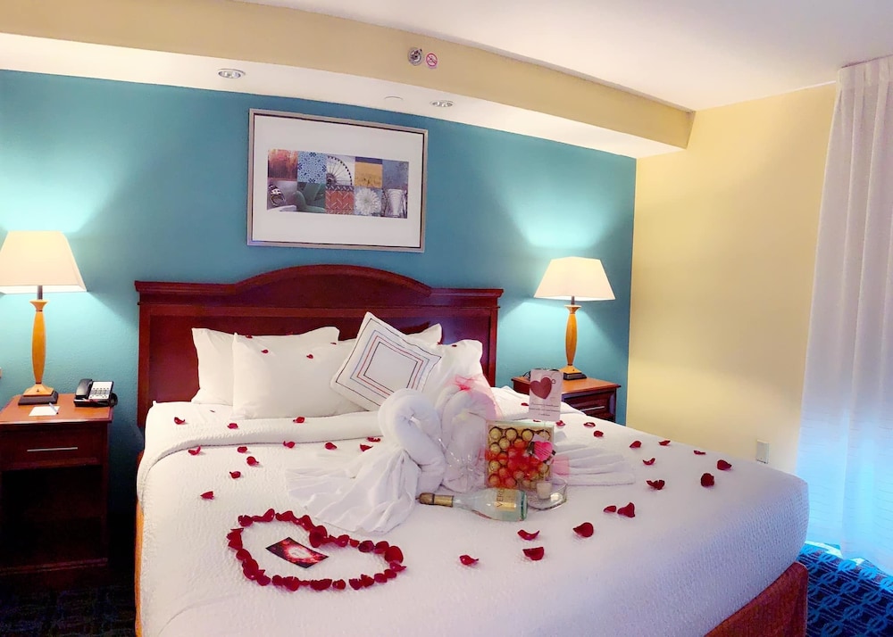 Fairfield Inn & Suites By Marriott Waco North 16/73