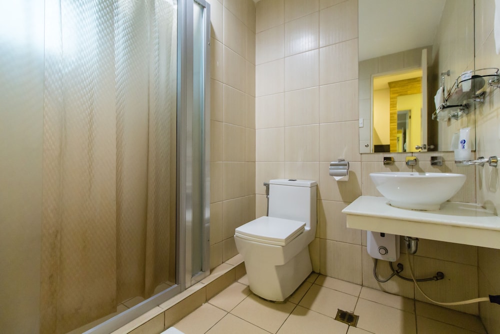 Jmm Grand Suites 48/50