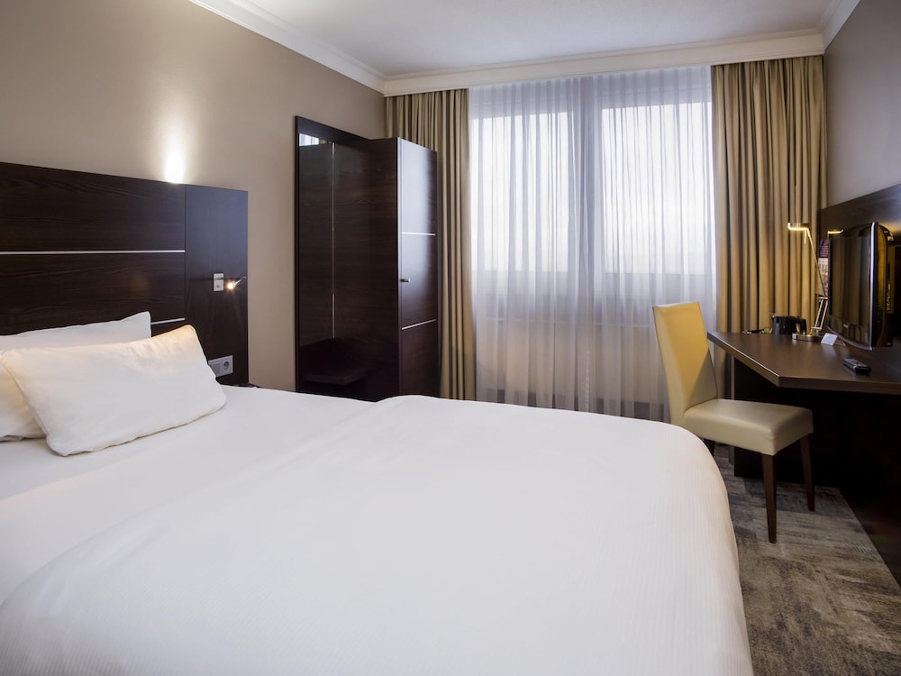 Mercure Hotel Luedenscheid 8/72