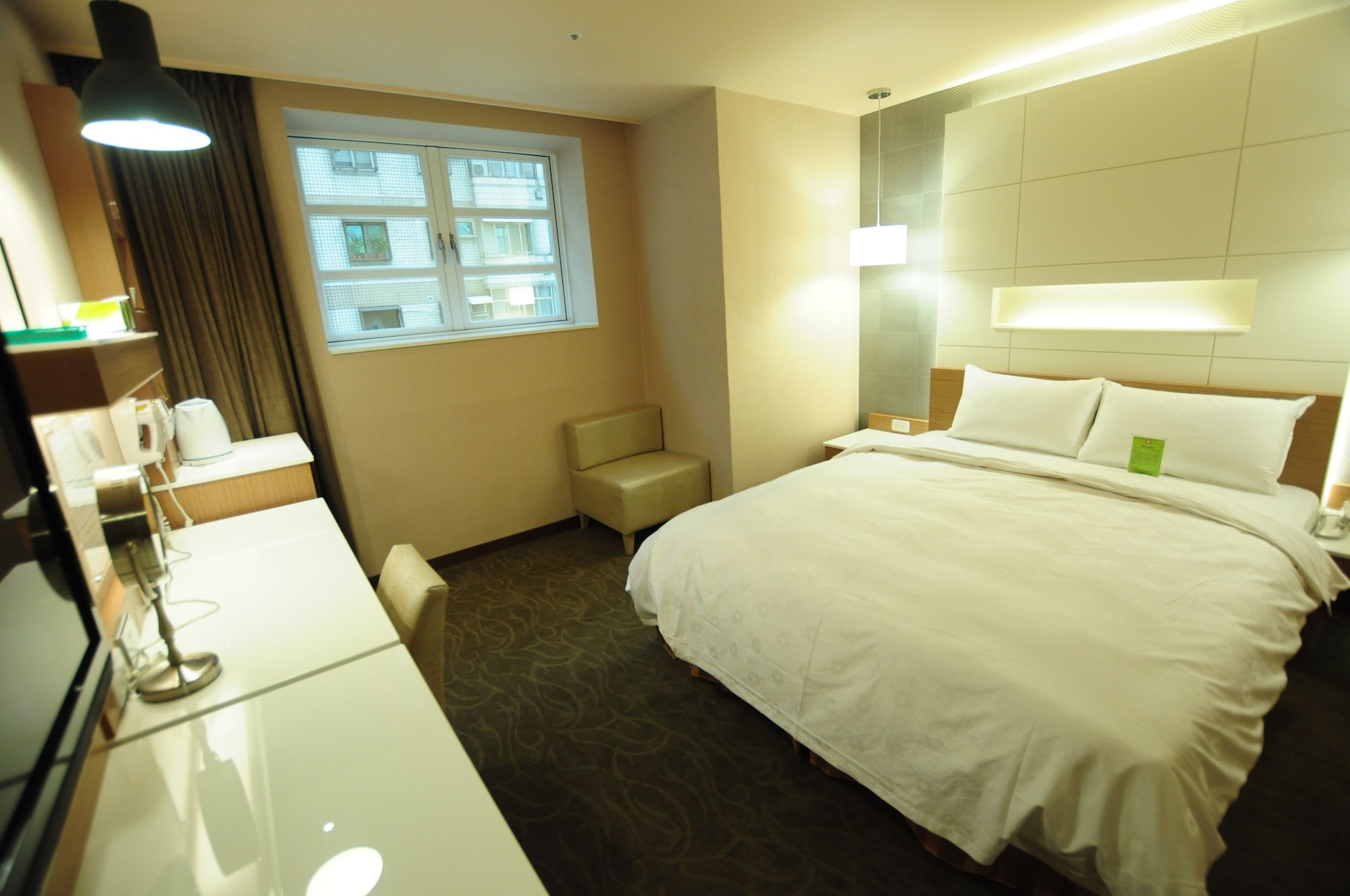 غرفة بزنس بسرير مزدوج، Kindness Hotel - Sanduo Shopping District 6/10