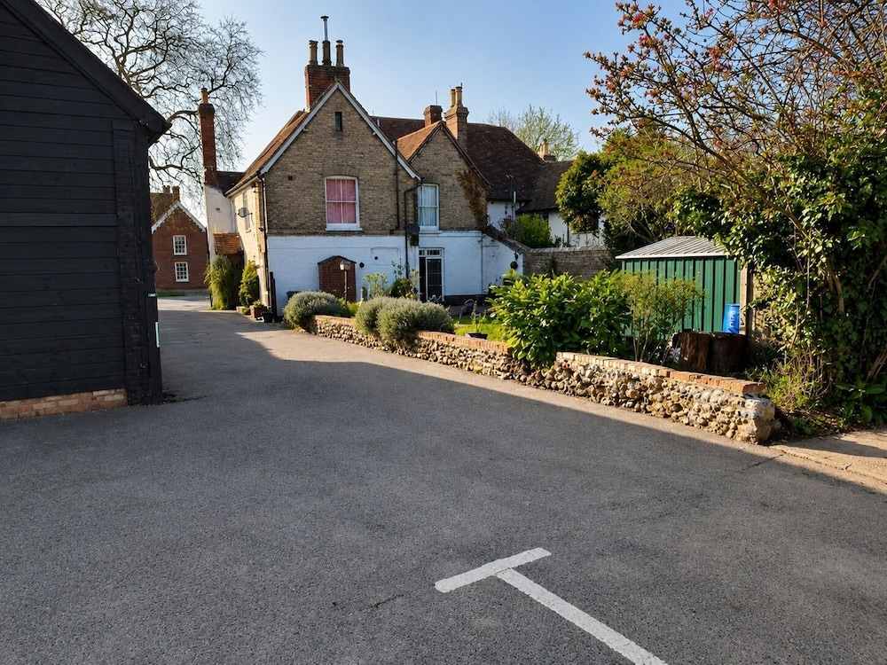 The George and Dragon Hotel 53/64