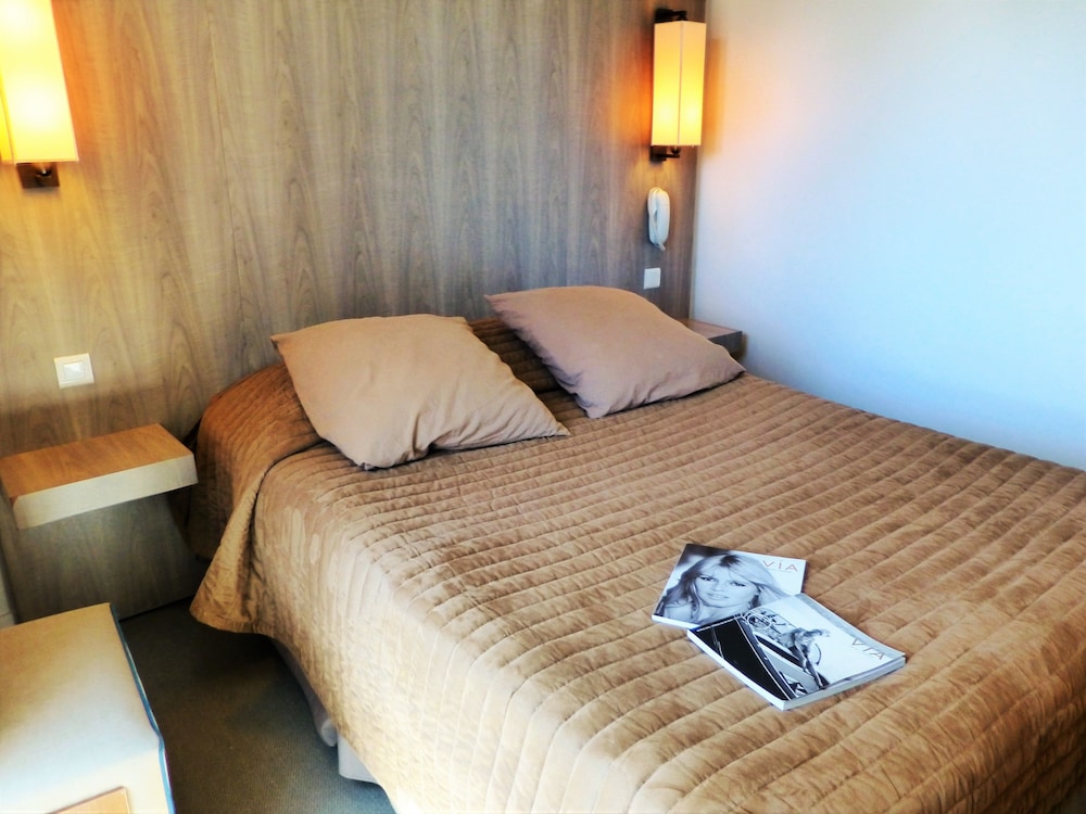 Bliss Hotel 15/70