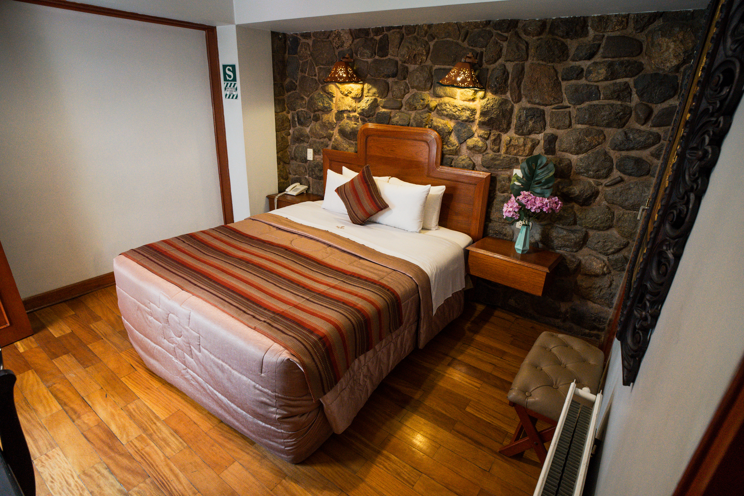 Munay Wasi Inn 8/24