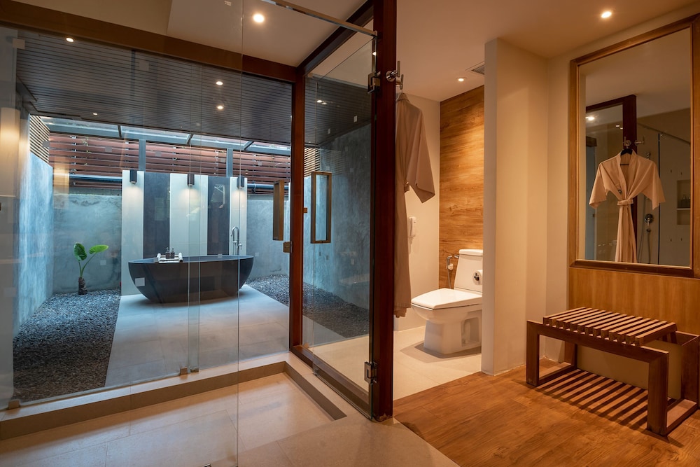 Deluxe Regency Pool View، Chaweng Regent Beach Resort 3/3