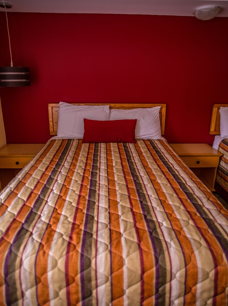Sahara Courtyard Inn Penticton 25/77