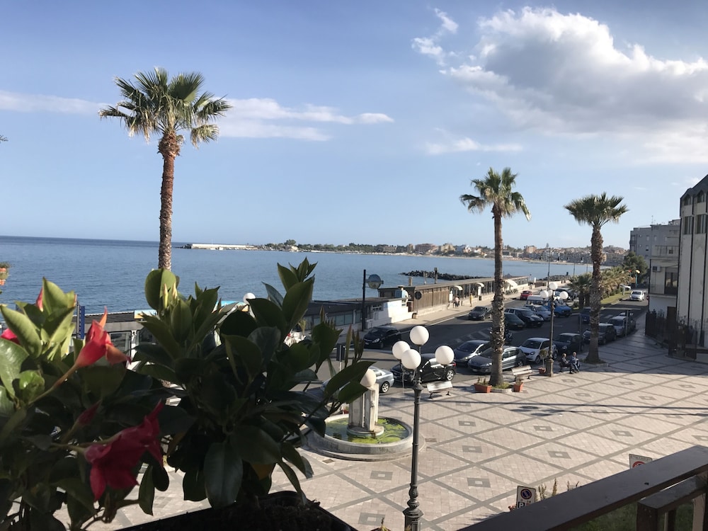 Hotel San Giovanni 59/66