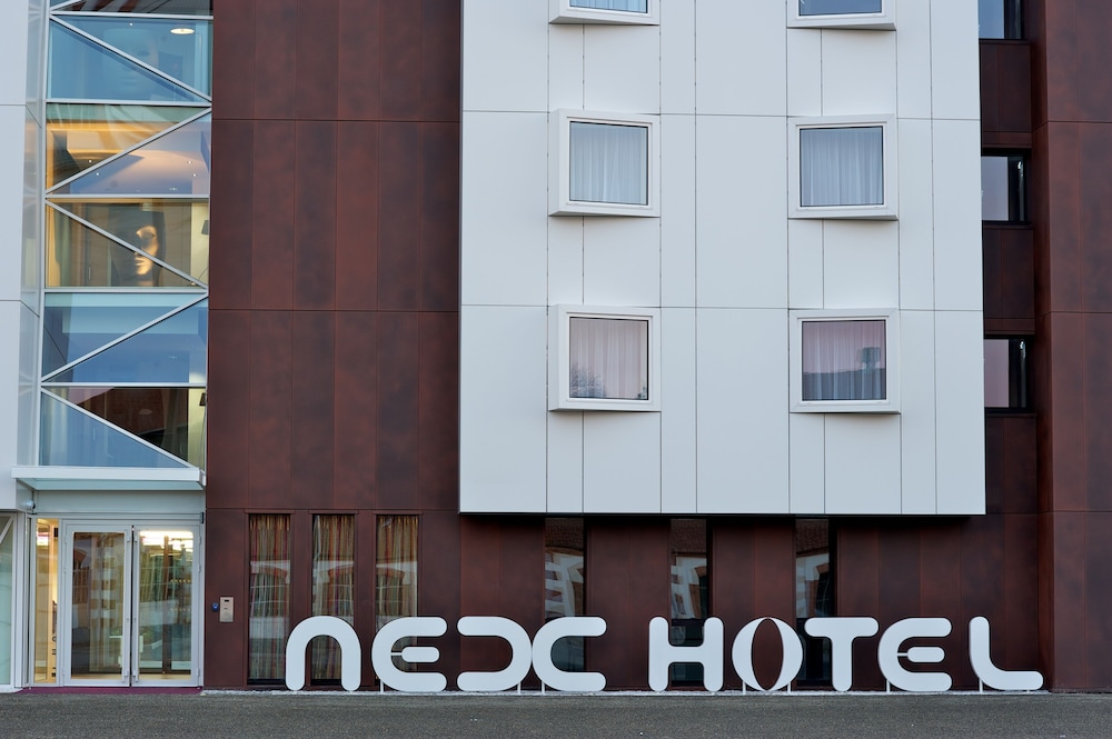 Le Nexhotel 4/31