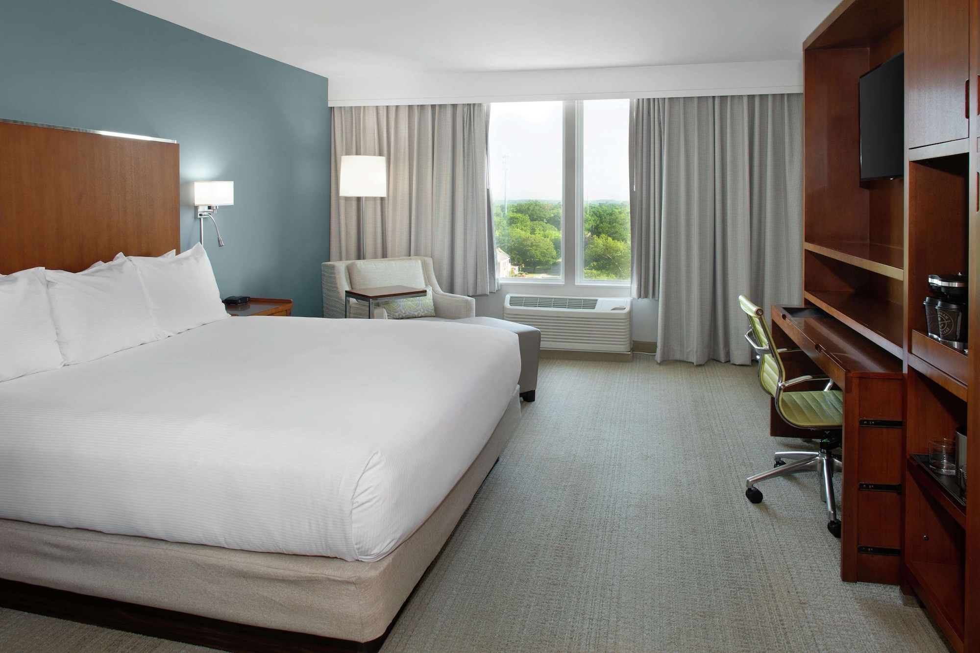 ROOM, KING BED, GULF VIEW