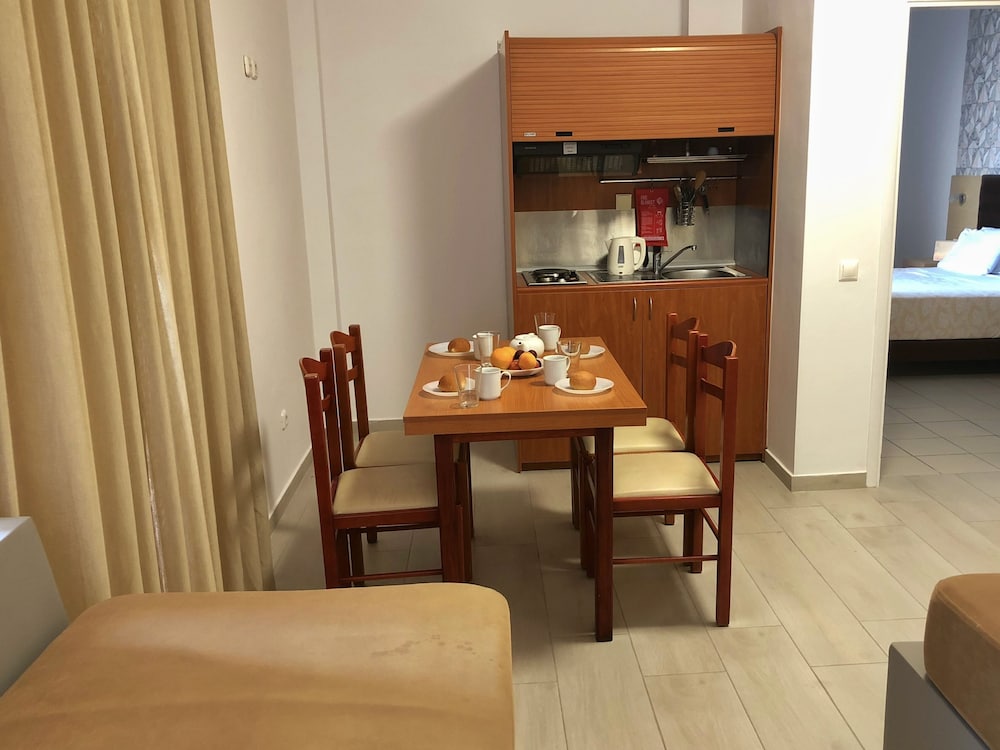 Caravel Apartment Hotel 33/44