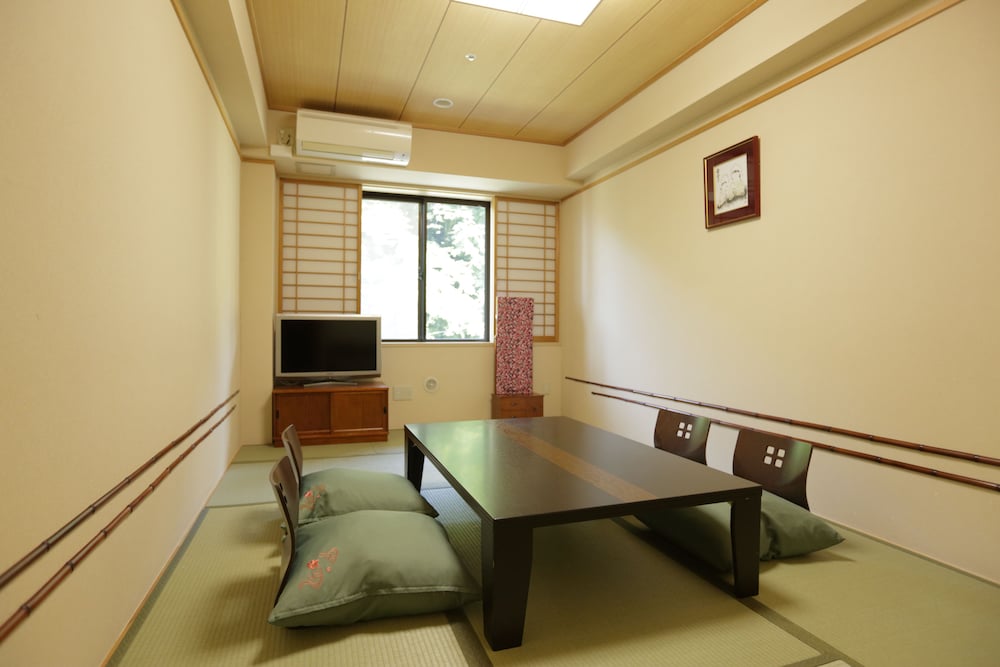 Hakone Yumoto Onsen Tenseien 14/50