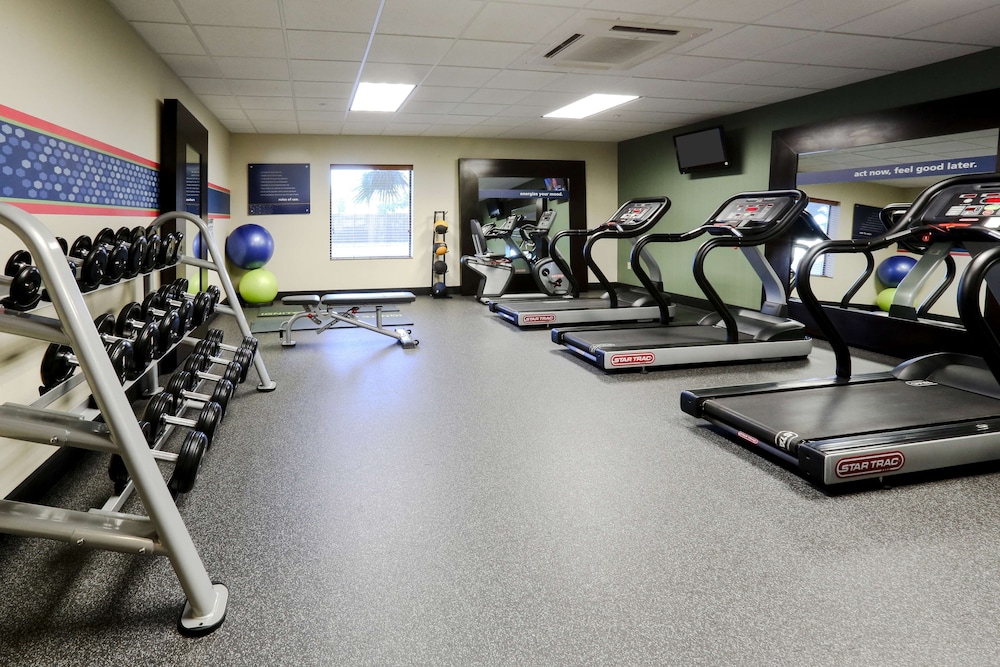 Hampton Inn & Suites Tomball Houston NW 33/86