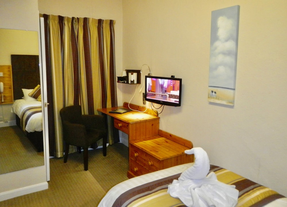 The Burton Hotel and Cloud Nine 38/38