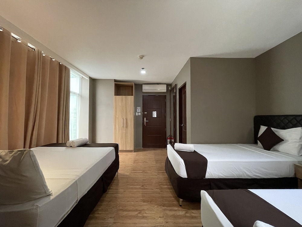 Cebu Capitol Central Hotel and Suites powered by Cocotel 24/55