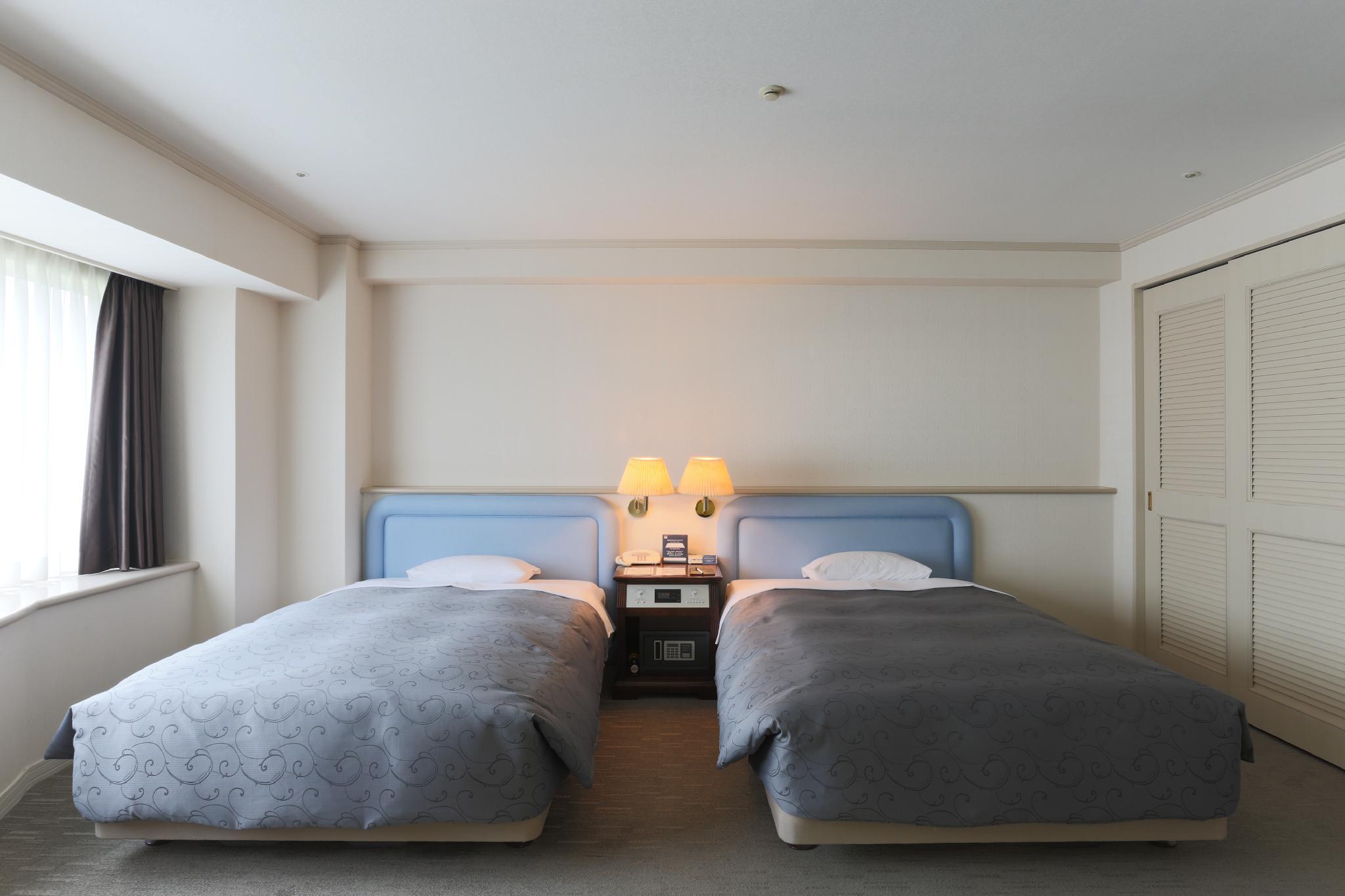 Semi Room, 2 Semi Double Beds